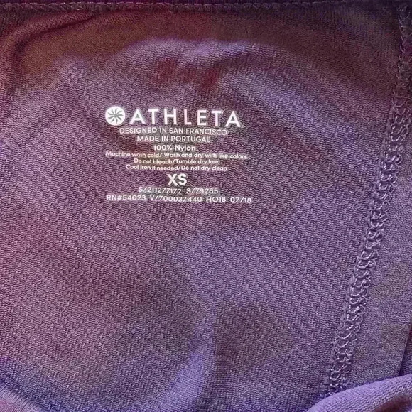 Athleta Foothill Tank in Spiced Cabernet Top Sleeveless Split Back Size XS - Picture 7 of 8